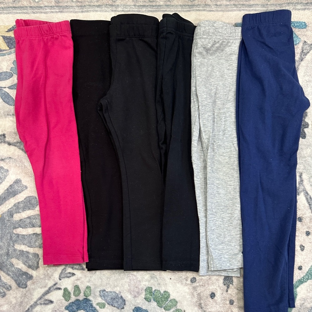 Girls leggings Size 4 and 4T. Black, Gray, DarkPink, Blue 6 Leggings total